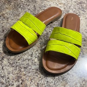 Aldo size 6.5 Women’s Neon Flat Sandals